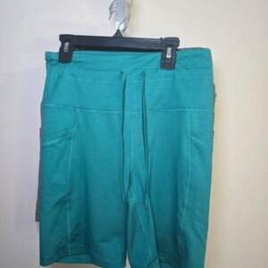 5 pairs of  Women's Athletic Spandex Biker shorts sz M